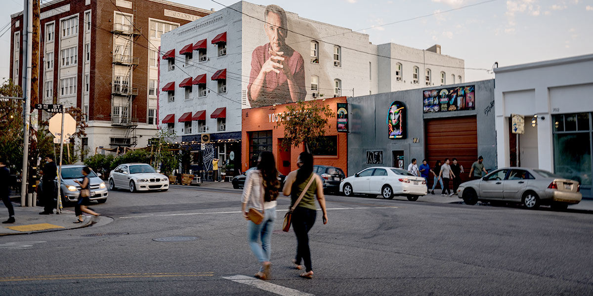 careers-LA-phone-artsdistrict